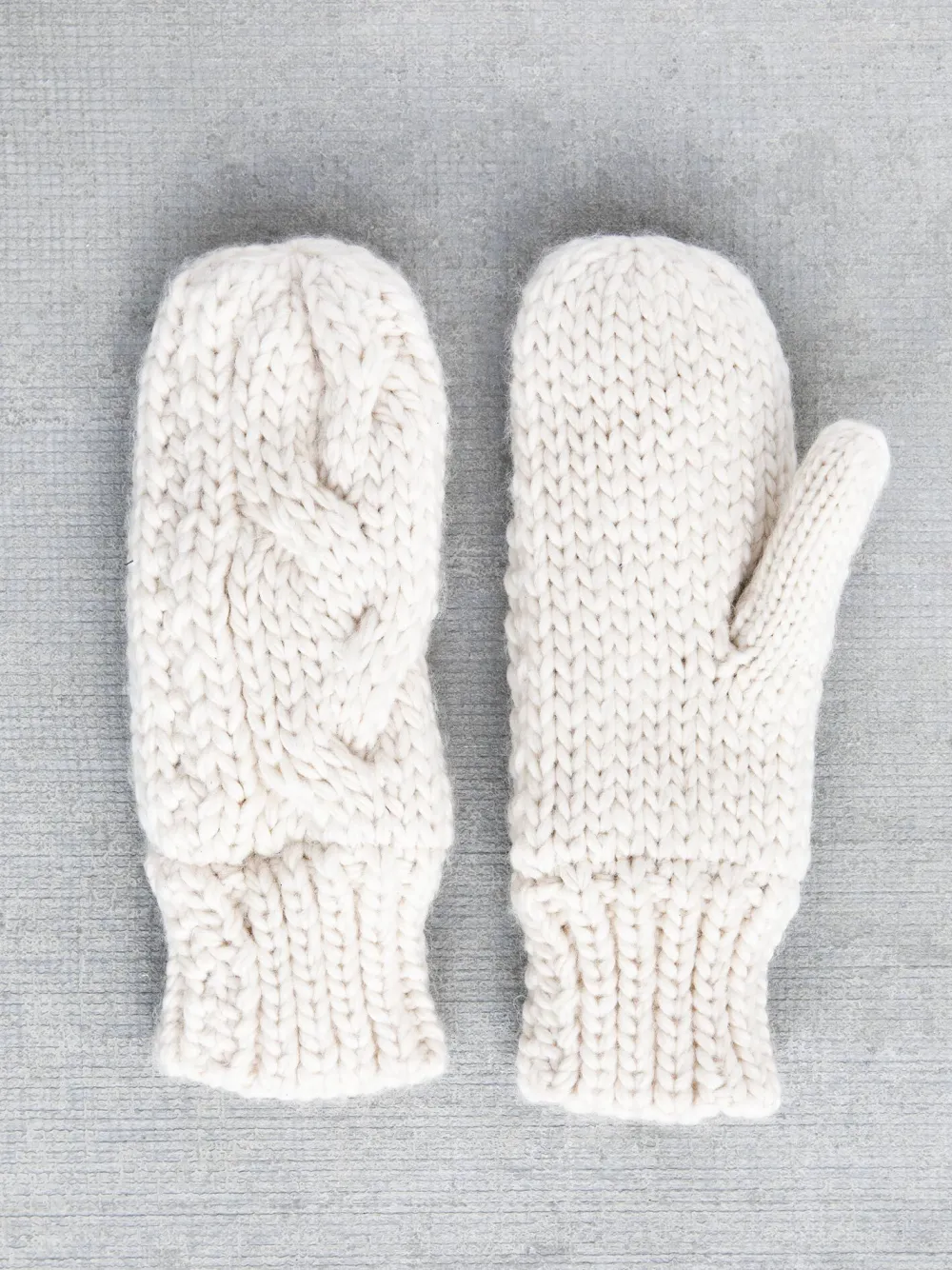 Hot NIC+ZOE Hat Attack Fisherman Cable Mitten Charcoal