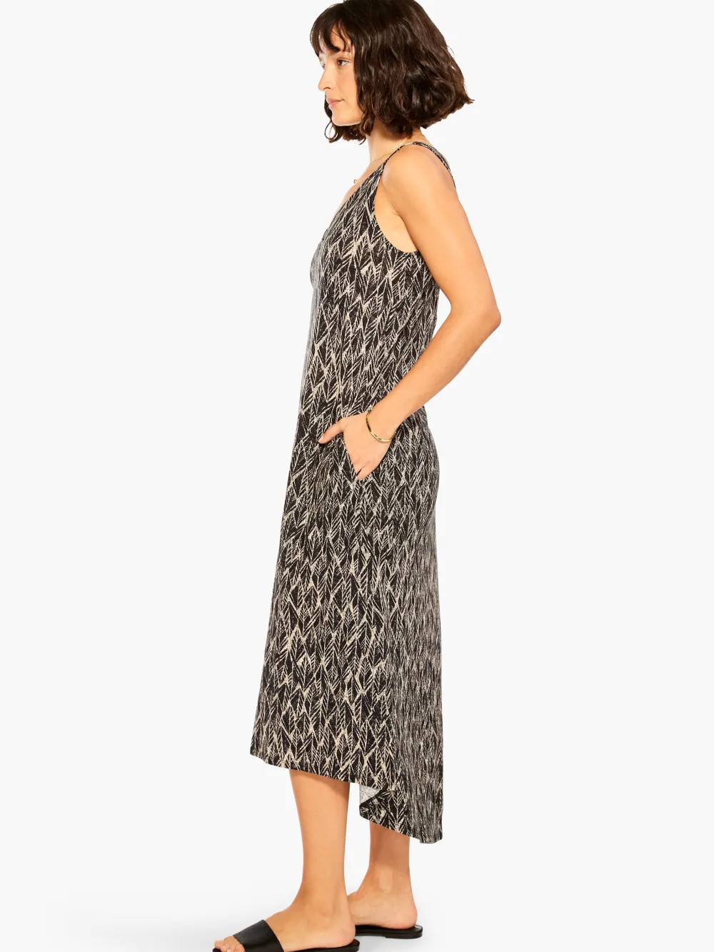 Clearance NIC+ZOE Nzt Sketched Leaves Double V Tank Dress Black Multi