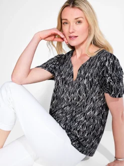 Fashion NIC+ZOE Nzt Sketched Leaves Flutter Sleeve Split Neck Tee Black Multi
