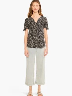 Fashion NIC+ZOE Nzt Sketched Leaves Flutter Sleeve Split Neck Tee Black Multi